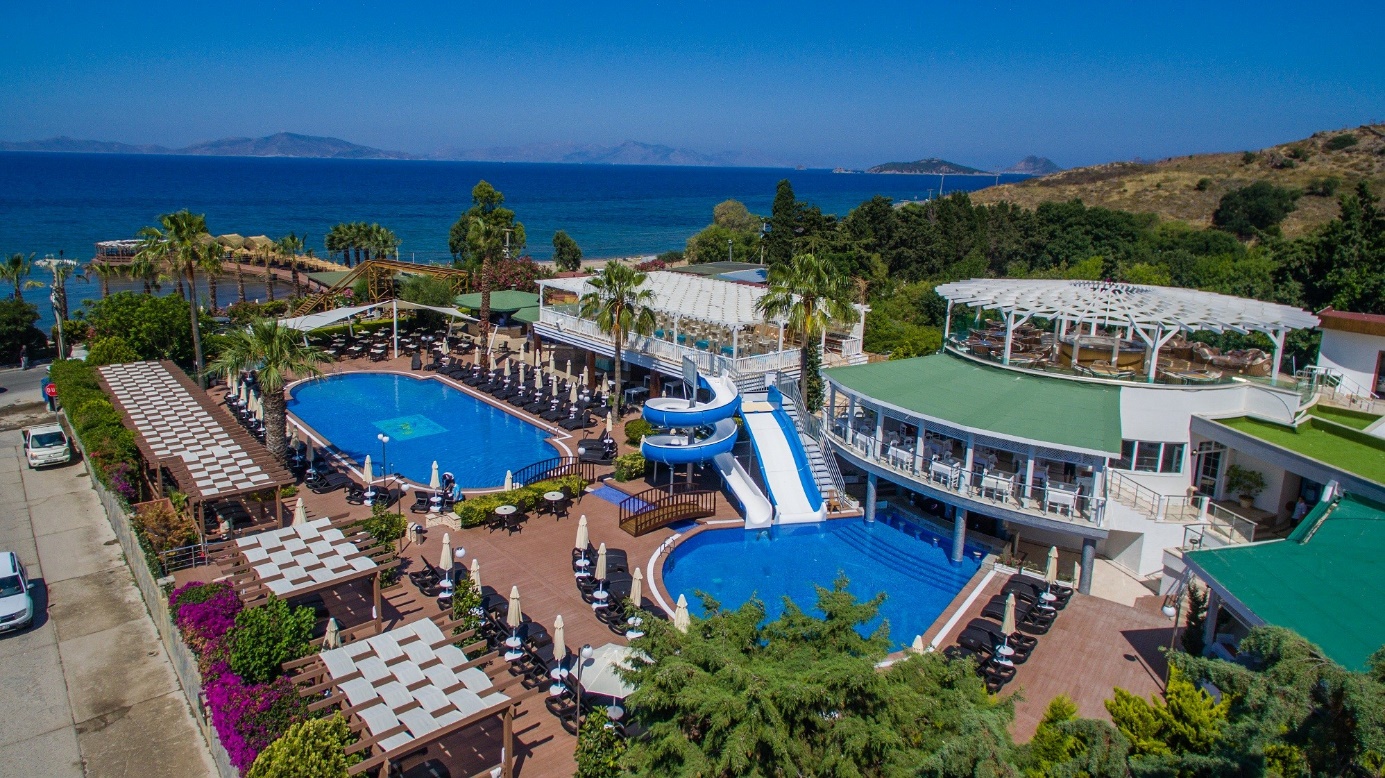 https://emerald.bg/web/files/hotels/Hotel/1105/images/Bodrum-Golden-Beach%20Hotel-Genel-254063.jpg